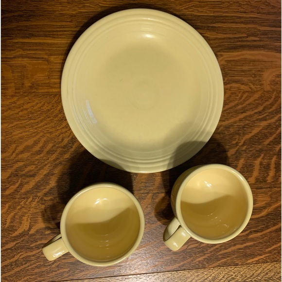 Fiestaware Kitchen 4 Seams Do 2 Fiesta Yellow Jumbo Mugs 1 Fiesta